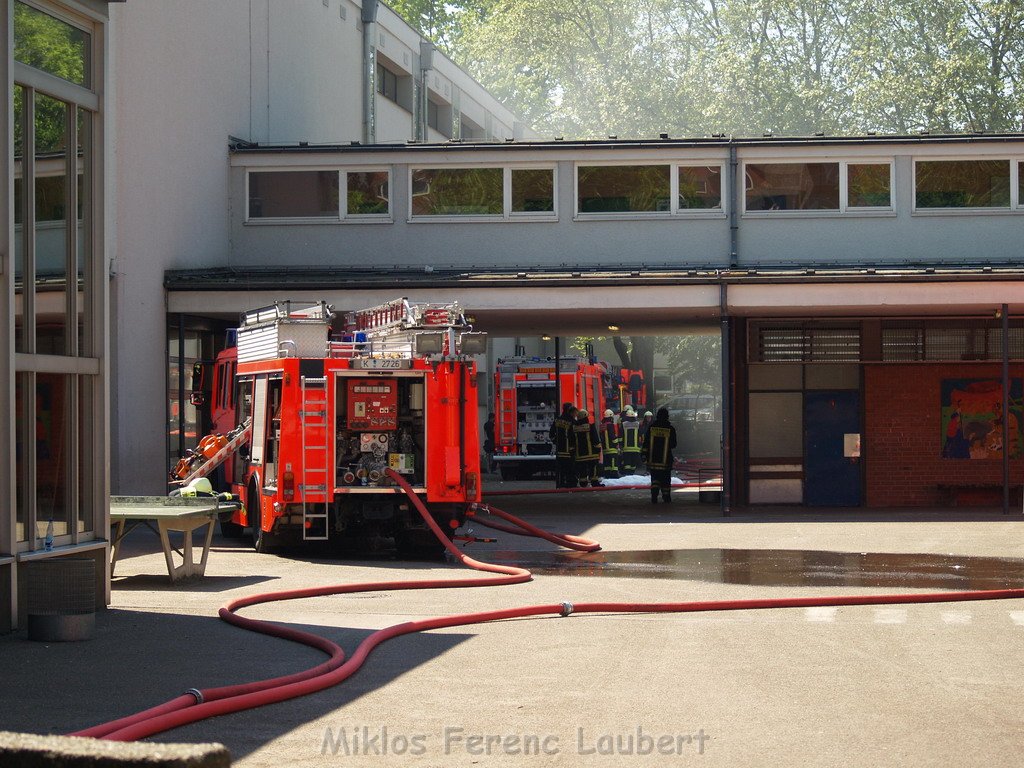 Brand Schule Koeln Gremberg Lohmarerstr P422.JPG